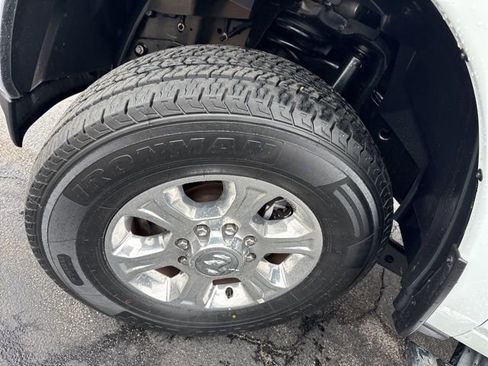 Used 2024 RAM 2500 Big Horn image 11