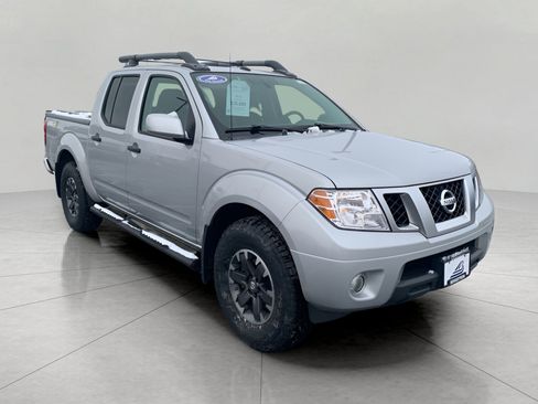 Used 2019 Nissan Frontier PRO-4X image 1