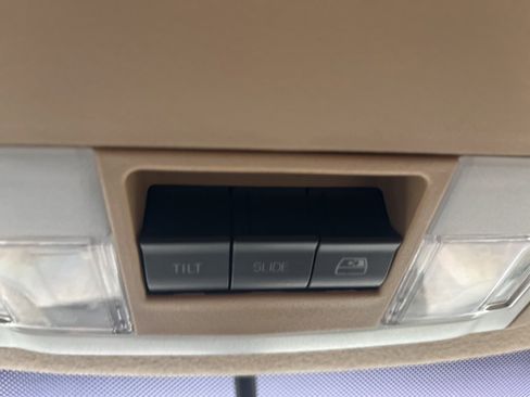 Used 2016 Ford F350 Lariat w/ Chrome Package image 20