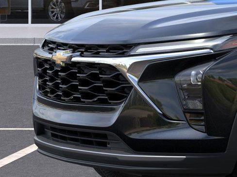 New 2026 Chevrolet Trax LT w/ Midnight Edition image 13