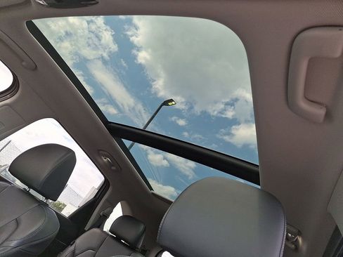 Used 2025 Kia Sorento X-Line EX AWD/4WD image 15