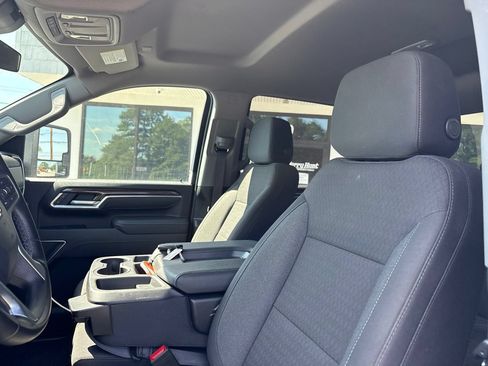 Used 2026 Chevrolet Silverado 2500 LT AWD/4WD image 2