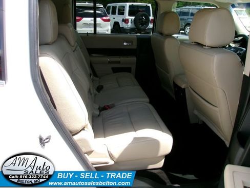 Used 2018 Ford Flex Limited FWD image 18