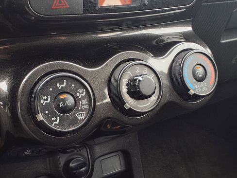 Used 2010 Scion xD image 8