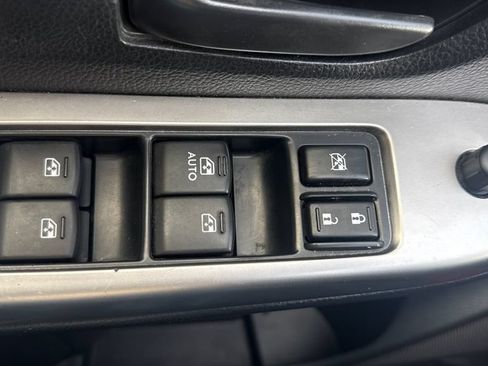 Used 2015 Subaru Impreza 2.0i AWD/4WD image 34