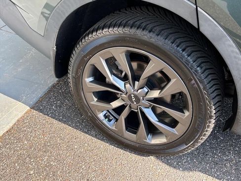 Used 2022 Kia Sorento SX Prestige w/ Rust Color Package AWD/4WD image 27