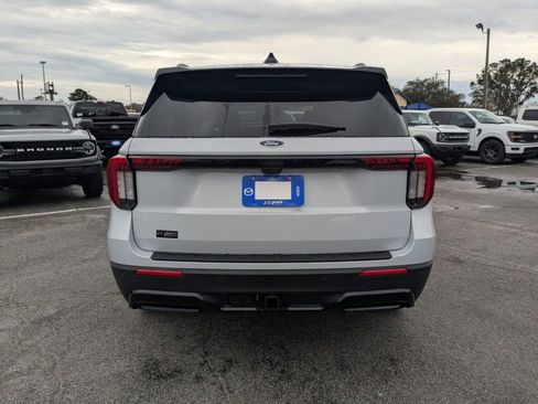 New 2026 Ford Explorer ST-Line image 5