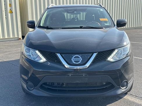 Used 2019 Nissan Rogue Sport SV image 2