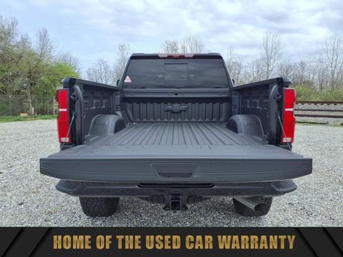 Used 2025 Chevrolet Silverado 2500 ZR2 w/ Technology Package image 10