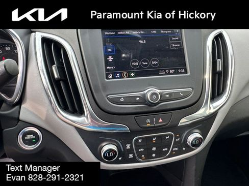 Used 2023 Chevrolet Equinox LT FWD image 23