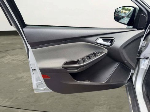Used 2014 Ford Focus SE FWD image 15