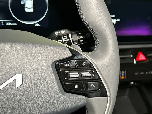 New 2025 Kia Niro Wind image 19