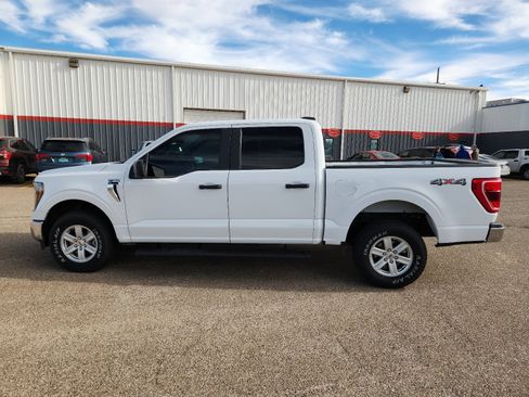 Used 2023 Ford F150 XLT image 2