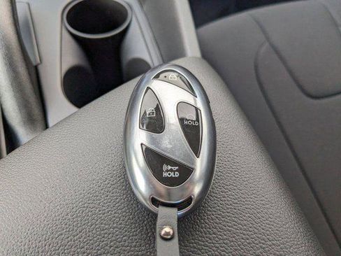 New 2025 Hyundai Elantra Sport image 24