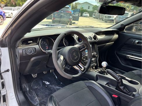 Used 2016 Ford Mustang Shelby GT350 w/ Technology Package RWD image 17