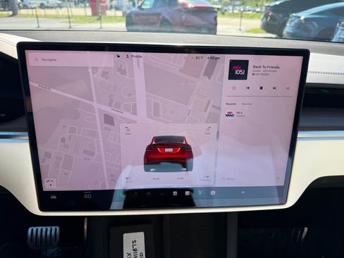 Used 2023 Tesla Model X image 12