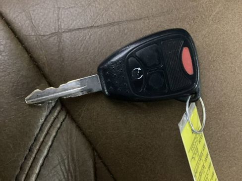 Used 2015 Jeep Wrangler Unlimited Rubicon w/ Dual Top Group image 29