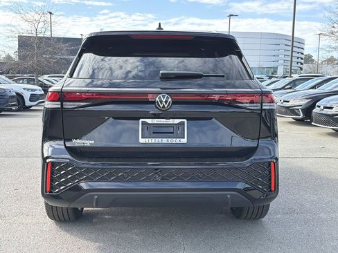 New 2026 Volkswagen Tiguan SE R-Line FWD image 4