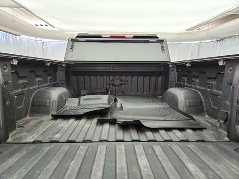 Used 2022 Chevrolet Silverado 1500 RST w/ Convenience Package II AWD/4WD image 31