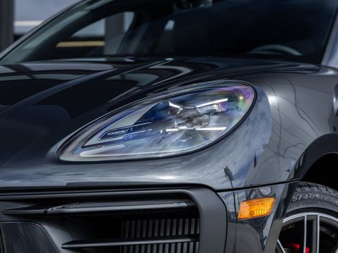 New 2026 Porsche Macan S image 16