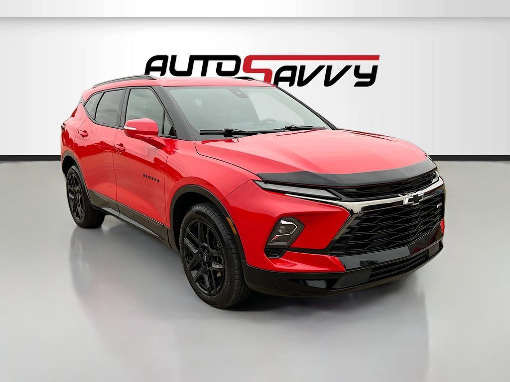 Used 2024 Chevrolet Blazer RS w/ Driver Confidence II Package AWD/4WD image 1