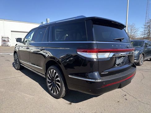 Used 2022 Lincoln Navigator L Black Label image 3