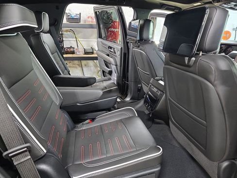 New 2026 GMC Yukon AT4 Ultimate AWD/4WD image 11