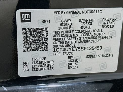 Used 2025 GMC Sierra 3500 Denali Ultimate AWD/4WD image 34