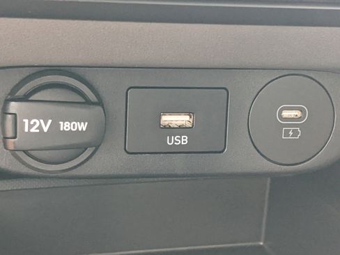 New 2025 Hyundai Elantra SE image 25