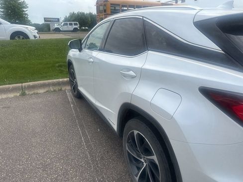Used 2019 Lexus RX 450h AWD w/ Luxury Package image 16