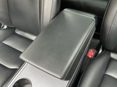 Used 2024 Tesla Model Y Long Range image 44