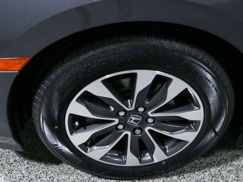Used 2024 Honda Odyssey EX-L image 11