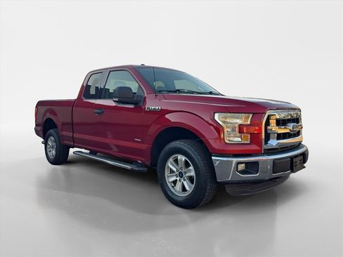 Used 2015 Ford F150 XLT w/ Equipment Group 301A Mid image 8