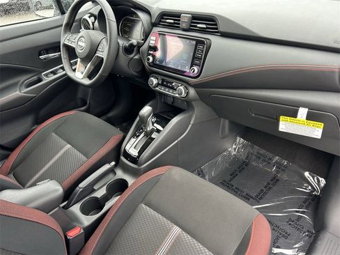 Used 2025 Nissan Versa SR w/ Trunk Package image 8