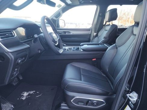 New 2026 Jeep Grand Wagoneer Limited image 20