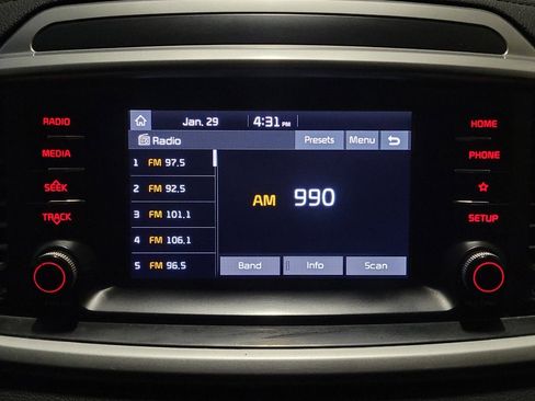 Used 2019 Kia Sorento LX image 25