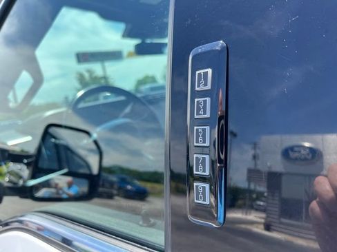 Used 2024 Ford F350 Lariat w/ Chrome Package AWD/4WD image 21