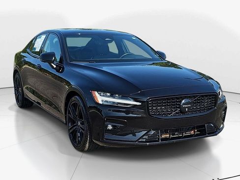 Used 2024 Volvo S60 B5 Plus FWD image 2