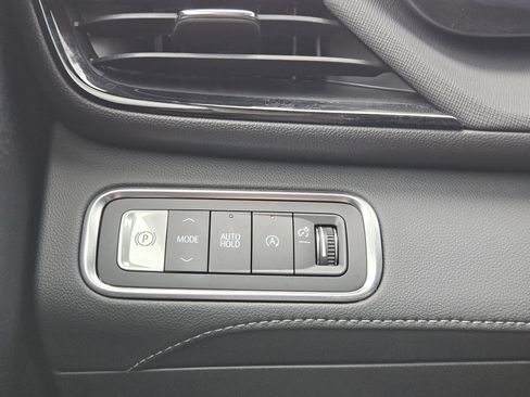 Used 2026 Buick Enclave Sport Touring FWD image 23