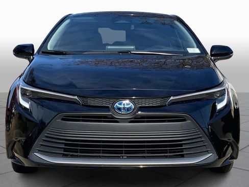 Used 2024 Toyota Corolla XLE image 4