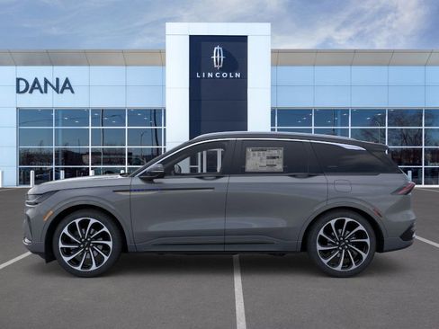 New 2025 Lincoln Nautilus Black Label image 3