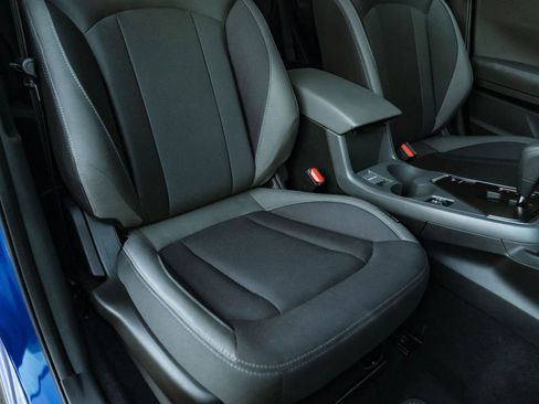 Used 2025 Subaru Crosstrek 2.0i Premium image 34