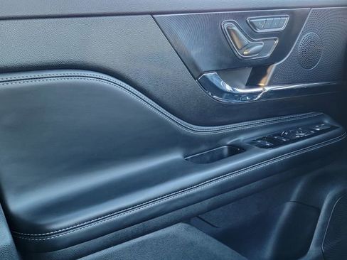 Certified 2024 Lincoln Corsair Premiere image 37