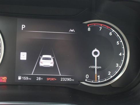 Used 2024 Genesis G70 2.5T image 17