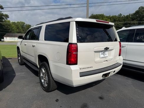 Used 2016 Chevrolet Suburban LT AWD/4WD image 7