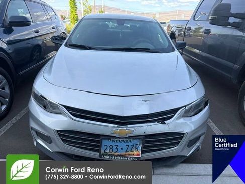 Used 2018 Chevrolet Malibu LS FWD image 2