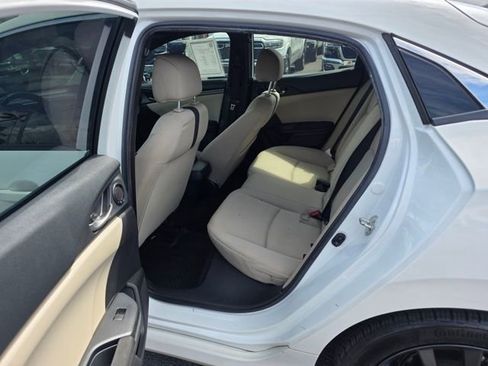 Used 2020 Honda Civic EX image 10