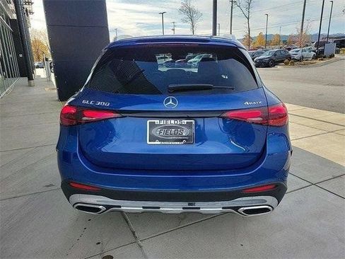 Used 2025 Mercedes-Benz GLC 300 4MATIC image 7