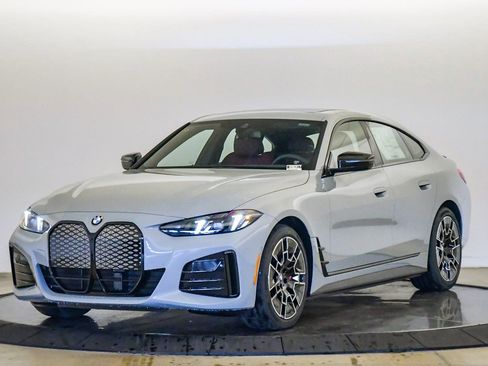 New 2026 BMW i4 xDrive40i w/ M Sport Package AWD/4WD image 1