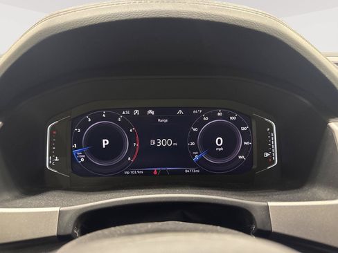Used 2021 Volkswagen Atlas SEL AWD/4WD image 2